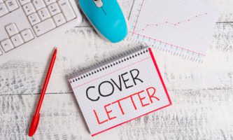 Como fazer uma cover letter: dicas e modelos para carta de apresentação