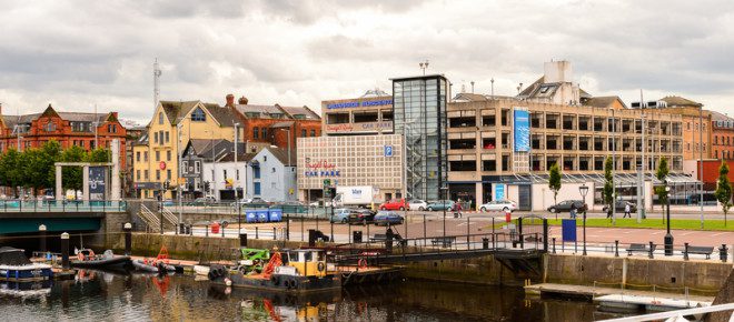 Belfast é a cidade onde esta localizado o museu Titanic.© Siempreverde22 | Dreamstime.com