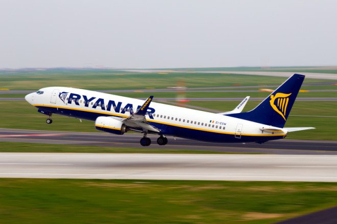 Ryanair é uma das empresas aéreas mais baratas da Europa.© Senohrabek | Dreamstime.com