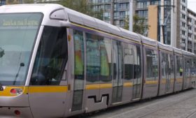 Transporte público em Dublin: LUAS