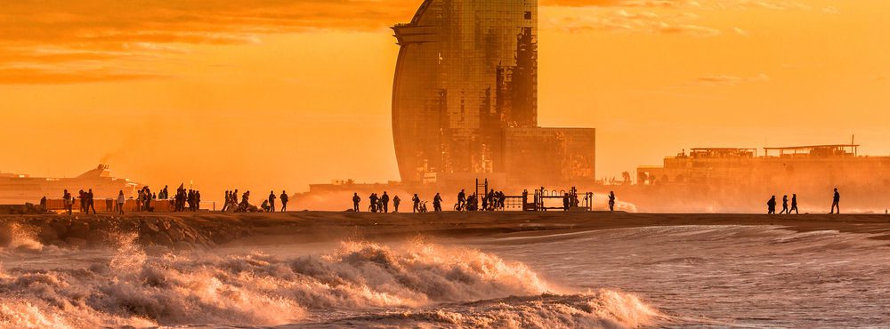 Quer curti praia? Seu destino é Barcelona