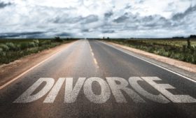 Você sabia que o divórcio na Irlanda era ilegal?