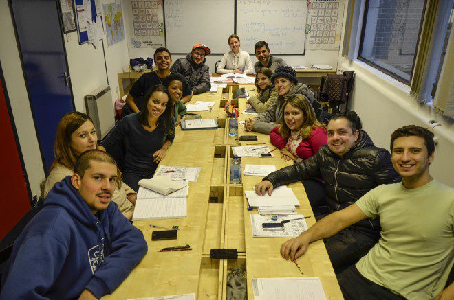 Classes mistas ajuda na adaptação durante as aulas de inglês. Foto: Arquivo Pessoal