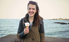 Passeando por Dun Laoghaire, na Irlanda – All That Jess#24