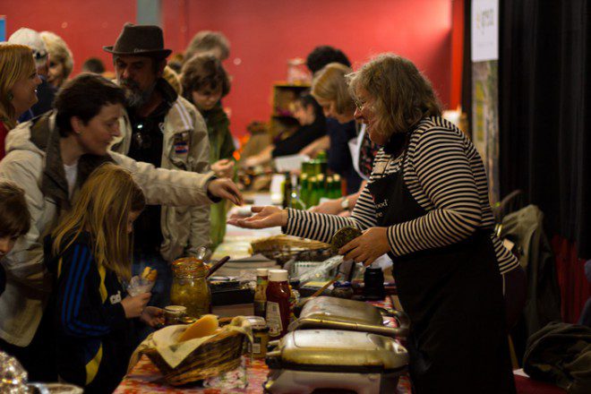 A feira gastronômica de Burren tem entrada gratuita e reúne produtores locais. Reprodução: Burren
