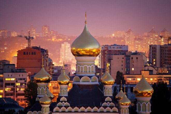 St. Nicholas Cathedral no Pokrovsky Monastery em Kiev. Créditos: shutterstock.