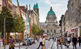 O que fazer na Irlanda do Norte: dicas de passeios e roteiros fechados