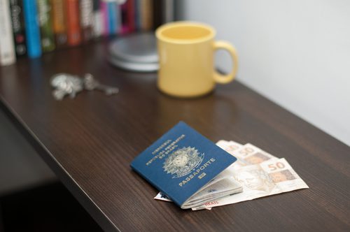 Vai viajar para o exterior? Cuidado com o seu passaporte