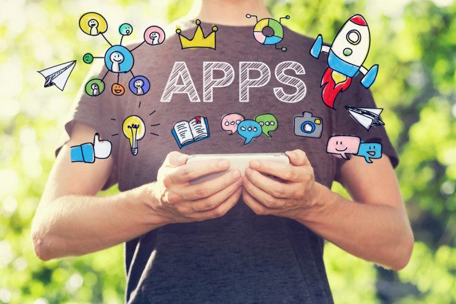 Aposte nos apps para ajudar a descobrir a cidade nos primeiros dias de intercâmbio . Créditos: Shutterstock.