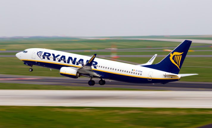 Funcionários da Ryanair farão greve em Portugal