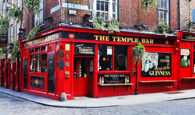 A Irlanda é repleta de pubs para todos os gostos. Crédito: Lucian Milasan | Dreamstime.com