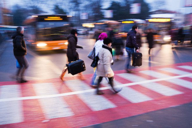 Dificuldades com transporte pesam ao voltar para o Brasil. Crédito: Madrabothair | Dreamstime.com