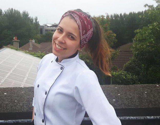 Laís atuou profissionalmente como chef em Galway e compartilha sua experiência no Galway Race Week. Arquivo pessoal