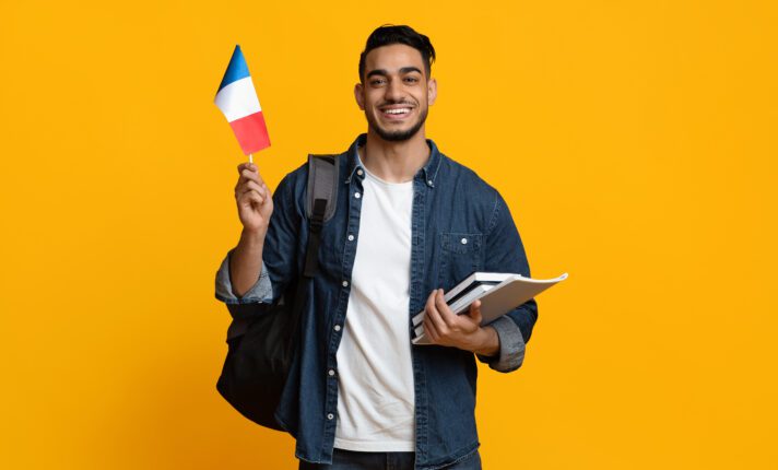 Faculdade na França: saiba como cursar uma universidade no país