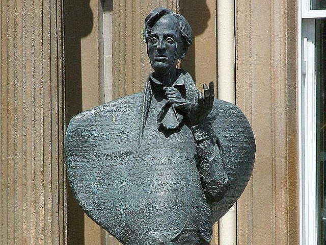 Estátua de Yeats na Stephen Street. Foto: Pixabay
