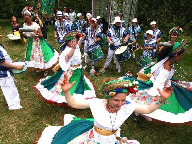 A Maracatu Ilha Brilhante promete abrilhantar o evento com muita cultura brasileira.  Foto Divulgação do evento.