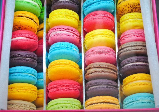 Os macarons de fama francesa foram criados pelos italianos. Crédito: Tonfon | Dreamstime