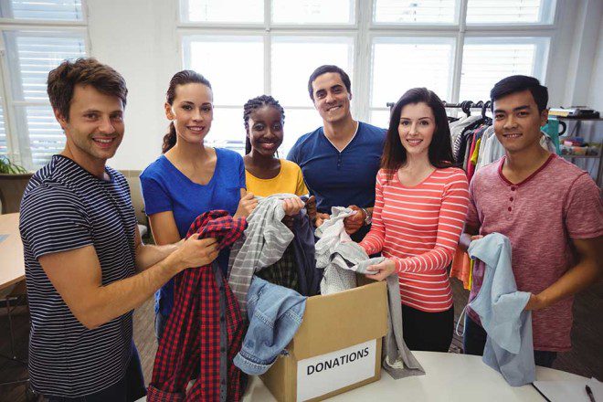 Charity Shops também têm opções de voluntariado. Foto: Freepik