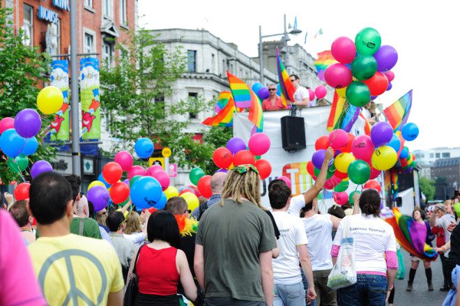 Parada LGBTQ de Dublin reuniu mais de 30 mil pessoas no ano passado e neste ano acontece em 30 de junho. Foto: Dublinuser/Dreamstime