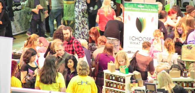 Festival de Yoga e comida vegan acontece pela primeira vez na Trinity. Foto: Yogfic