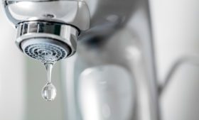 Irlanda sofre com falta de água e reduz distribuição