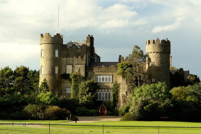 Malahide Castle vai ter evento mal-assombrado nesse Halloween. Foto: Mirekromaniuk | Dreamstime