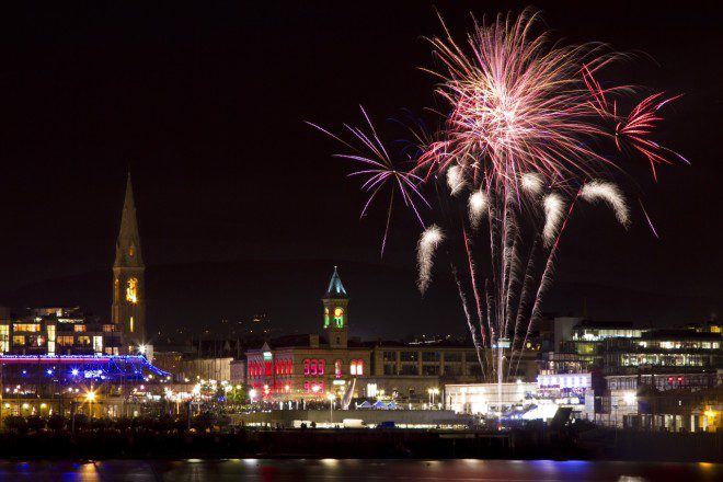 Dun Laoghaire vai acender as luzes natalinas no sábado, dia 24. Foto: Dun Laoghaire Harbour