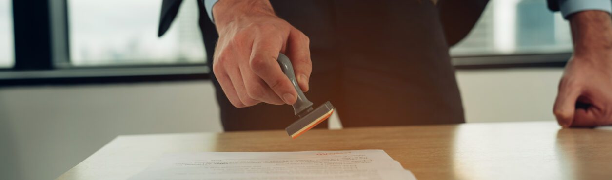 Como tirar antecedentes criminais fora do Brasil em 2025