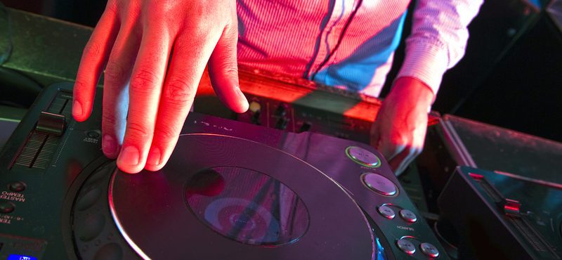 6 DJs irlandeses que estão em alta na Irlanda