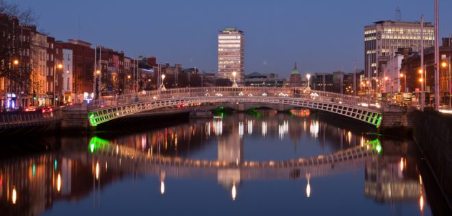 Dublin, capital originalmente fundada pelos vikings.© Attila Tatár | Dreamstime.com