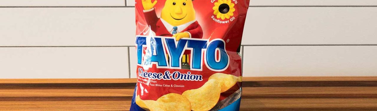Famosas na Irlanda, batatas Tayto completam 65 anos