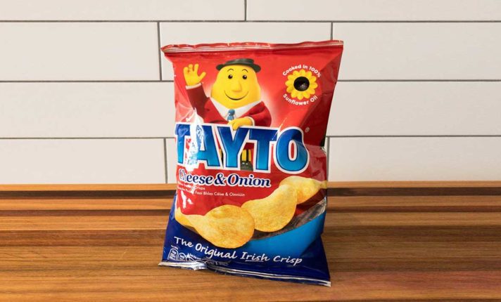 Famosas na Irlanda, batatas Tayto completam 65 anos