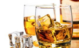 Whiskey irlandês: cinco marcas da bebida para experimentar na Irlanda