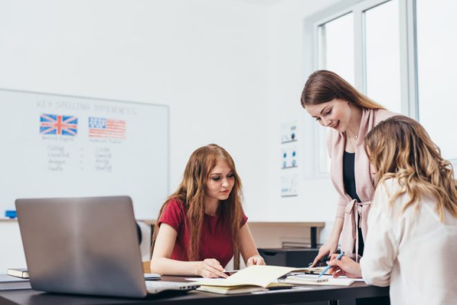 Veja alguns itens importantes na hora de buscar uma escola de inglês.© Undrey | Dreamstime.com