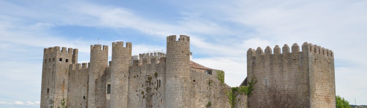 Cidades históricas em Portugal: Óbidos, Coimbra, Alcobaça