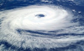 Instituto meteorológico irlandês se diz preocupado com furacão Lorenzo
