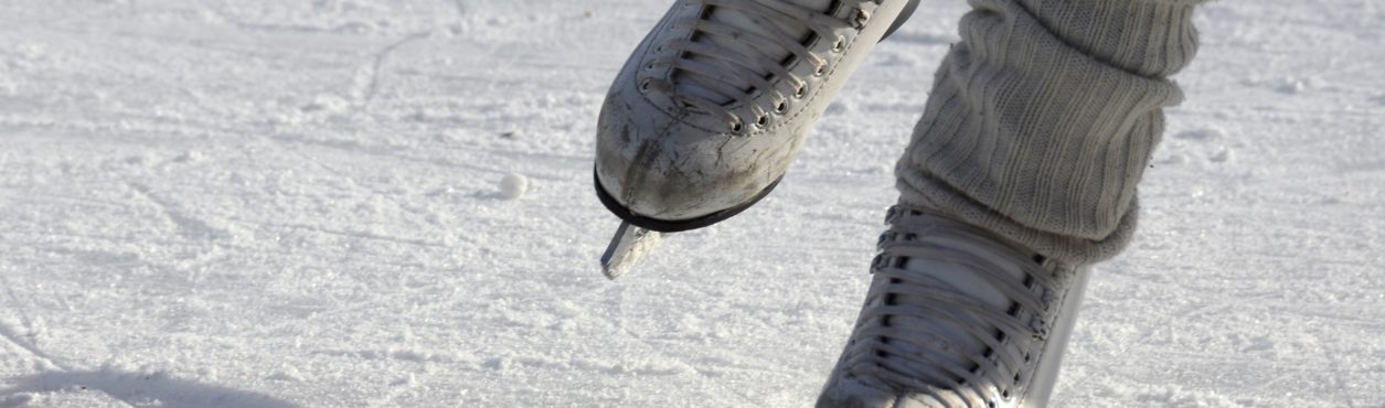Dublin recebe mega pista de patinação no gelo