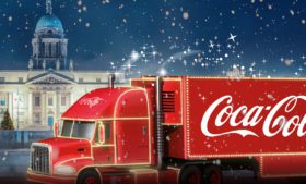 Caminhão de Natal da Coca-Cola faz turnê na Irlanda