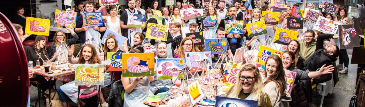 Evento promove pintura coletiva em pubs de Dublin