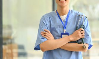Trabalhar como enfermeiro na Irlanda: mercado, salários e como conseguir uma vaga