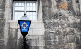 Irlanda registra primeira morte de policial em ação desde 2015