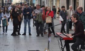 O que é ‘busker’: conheça os artistas de rua na Irlanda