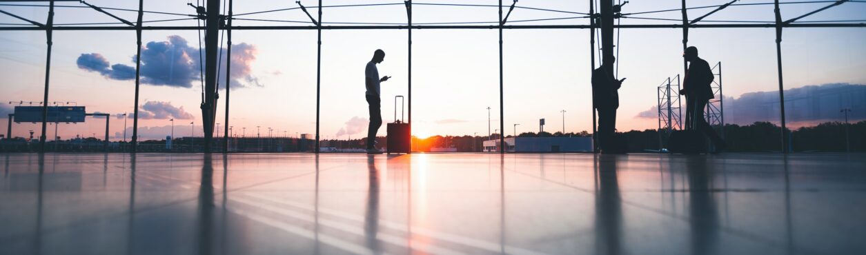 Como evitar perrengues viajando para o exterior durante a pandemia