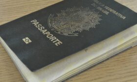 Conselho pede revisão de termos de extensão de visto para estudantes de inglês na Irlanda