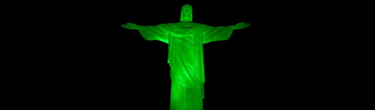 Irlanda abandona iniciativa de incentivar iluminação de pontos turísticos de verde pelo mundo no Dia de São Patrício