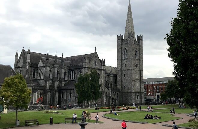 St. Patrick’s Cathedral: o verdadeiro cartão-postal de Dublin