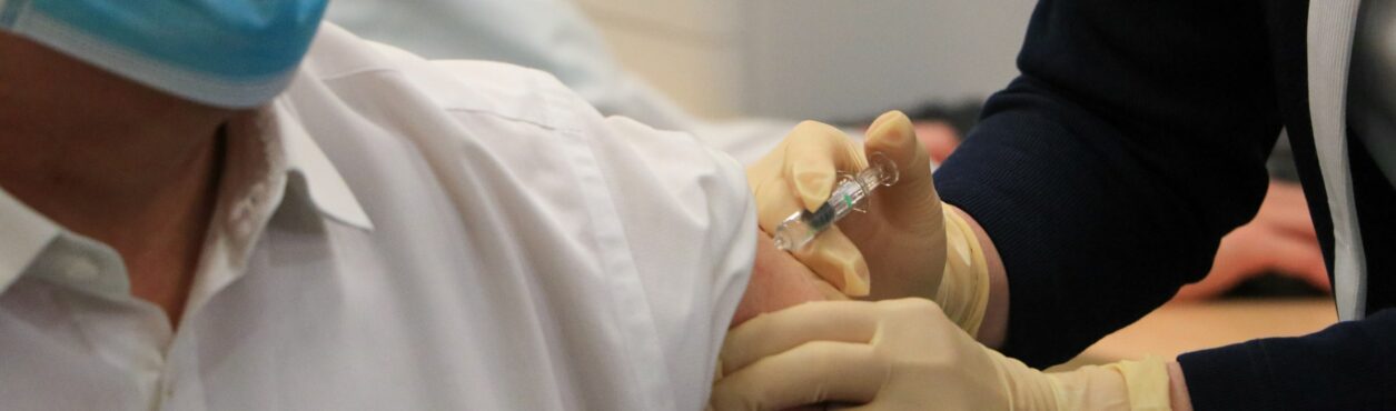 Irlanda pausa novamente a aplicação da vacina AstraZeneca