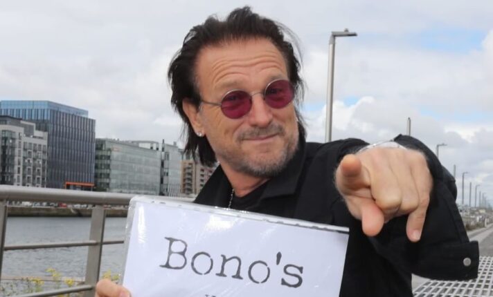 ‘Fake’ Bono confunde turistas no Temple Bar, em Dublin