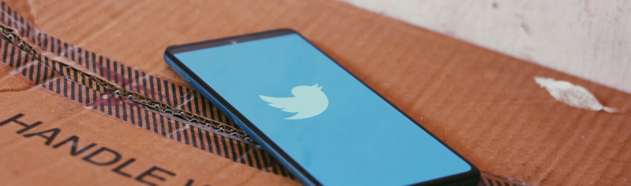 Após compra de Musk, funcionários do Twitter em Dublin começam sentir demissões