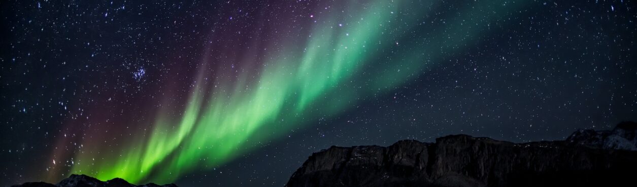 Aurora Boreal fica visível na Irlanda na noite desta segunda